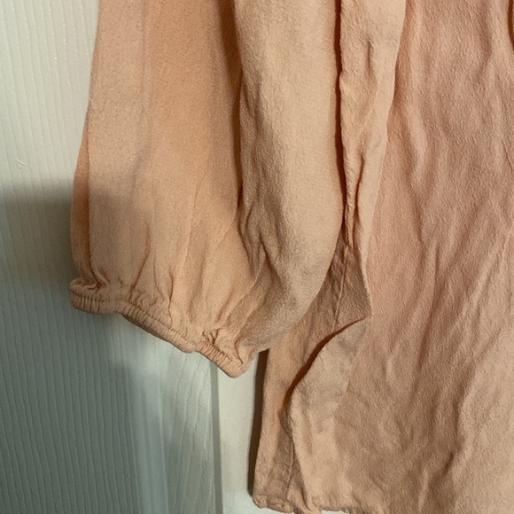 Beautiful top! - Picture 4 of 7